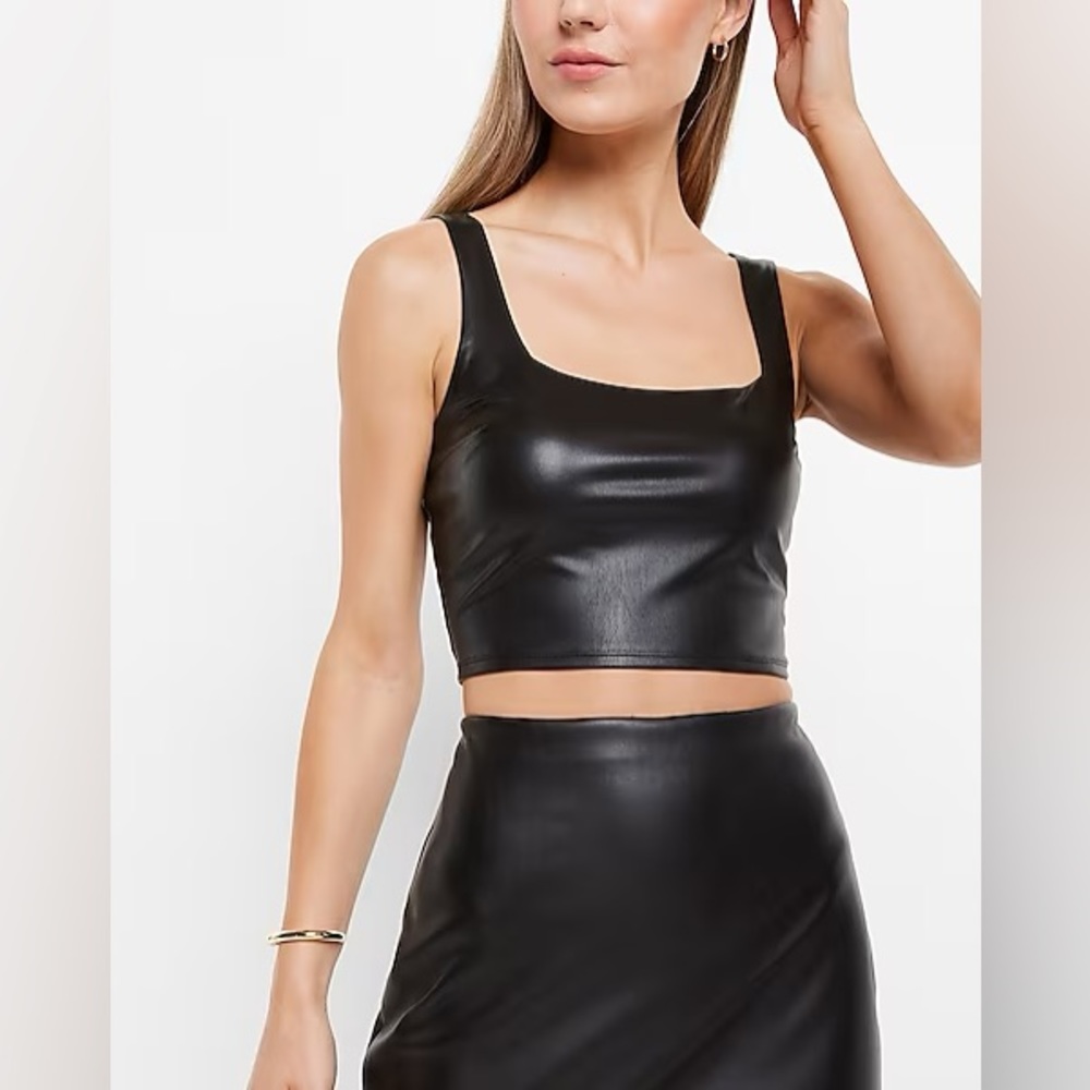 Body Contour Faux Leather Square Neck Cropped Tank Size S